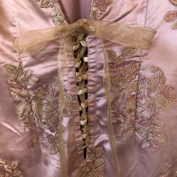 BOSTON PROPER🌷Golden Rose Lace Corset Tie Dress - Picture 3 of 11